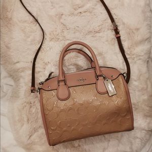 COACH MINI BENNETT SATCHEL IN SIGNATURE DEBOSSED PATENT LEATHER（F11920）